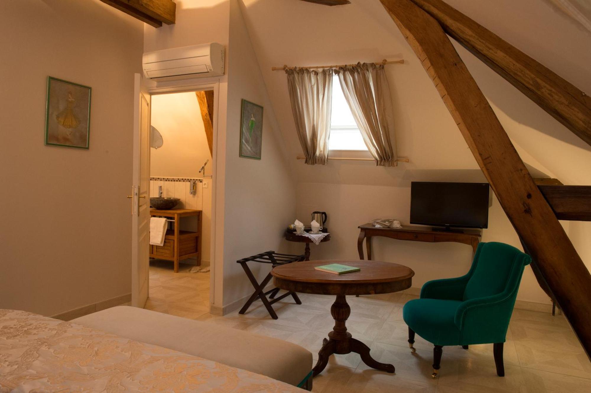 Aux Charmes De Maintenon Oda fotoğraf