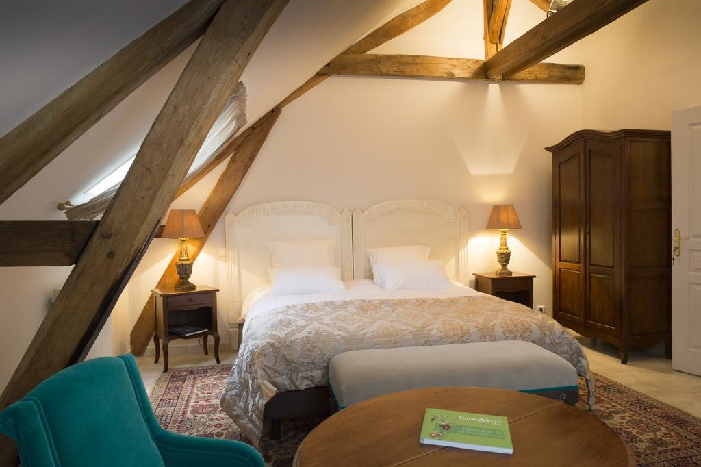 Aux Charmes De Maintenon Oda fotoğraf