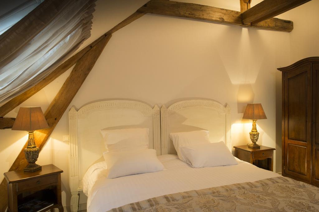 Aux Charmes De Maintenon Dış mekan fotoğraf