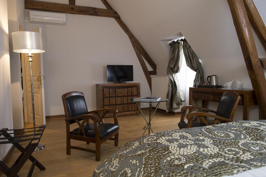 Aux Charmes De Maintenon Dış mekan fotoğraf