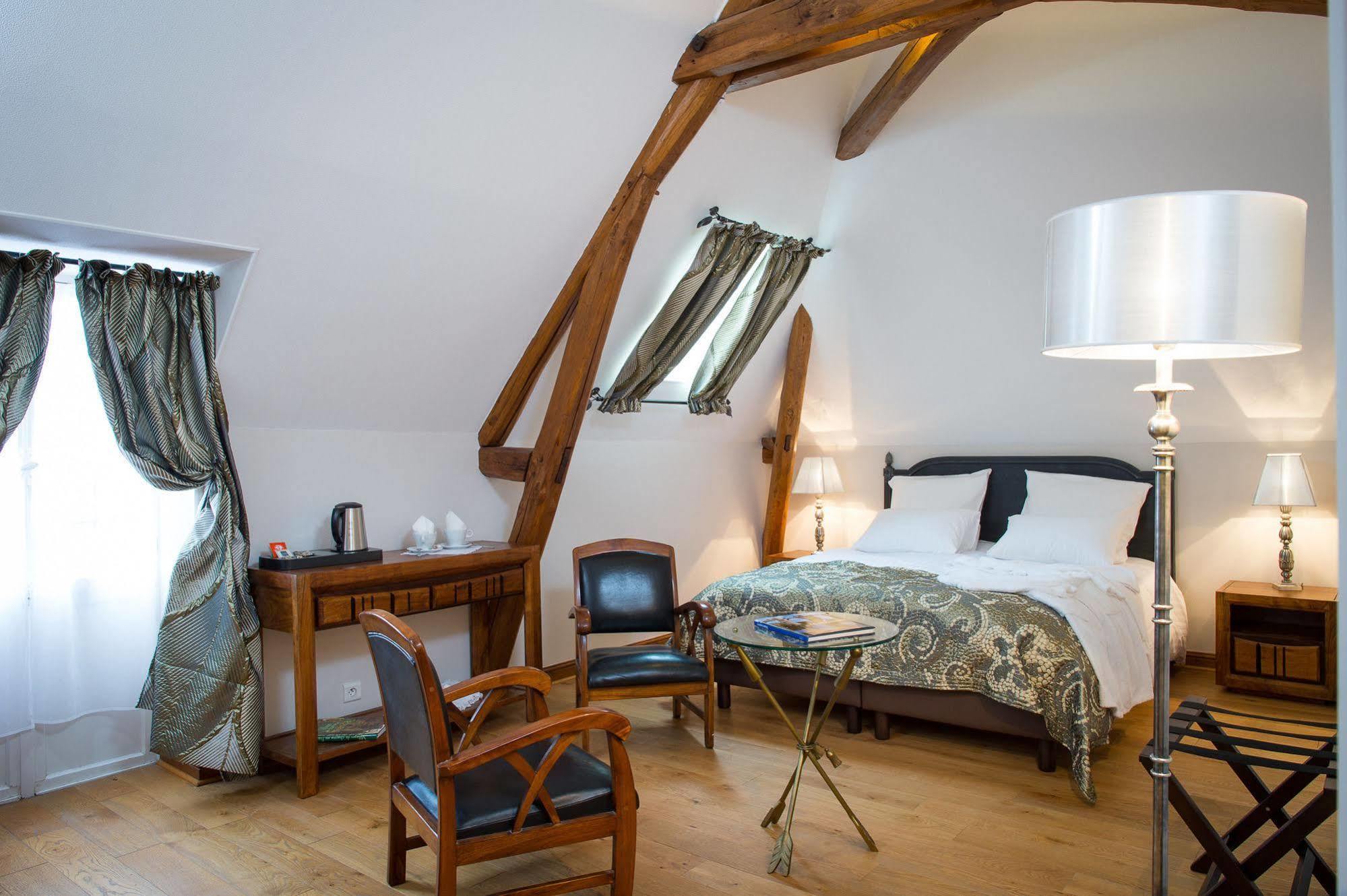 Aux Charmes De Maintenon Dış mekan fotoğraf