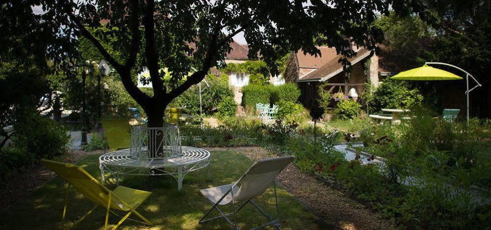 Aux Charmes De Maintenon Dış mekan fotoğraf